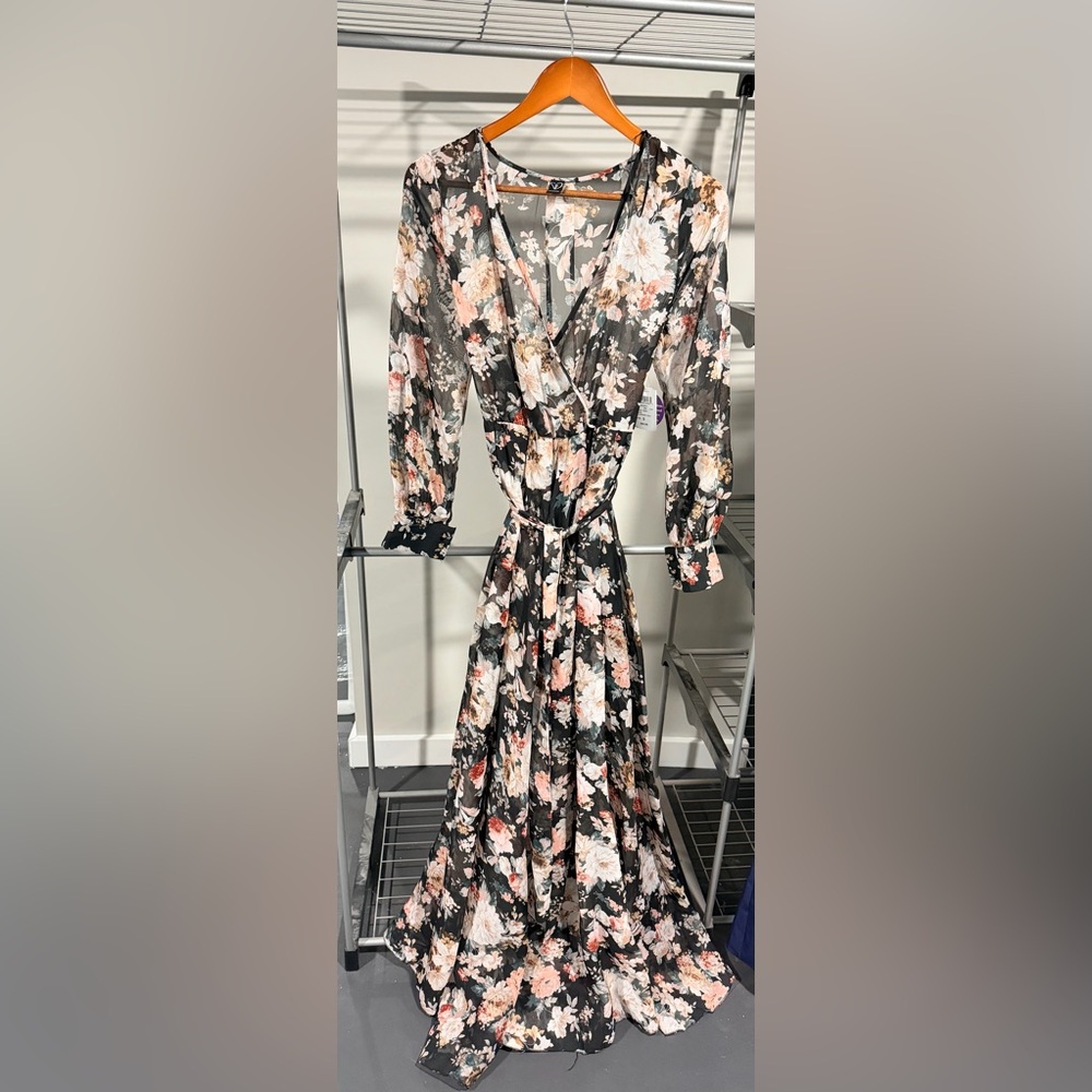 NWT* Windsor Floral Maxi Dress